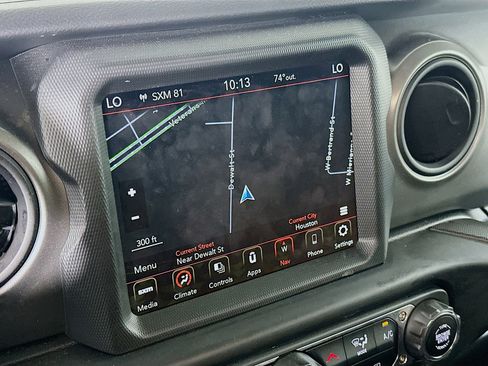 Used 2023 Jeep Wrangler Willys image 21