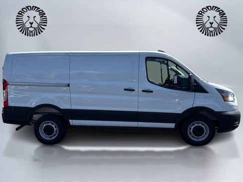 New 2026 Ford Transit 250 Low Roof RWD image 4