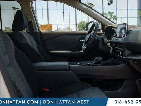 Used 2023 Nissan Rogue SV FWD image 23