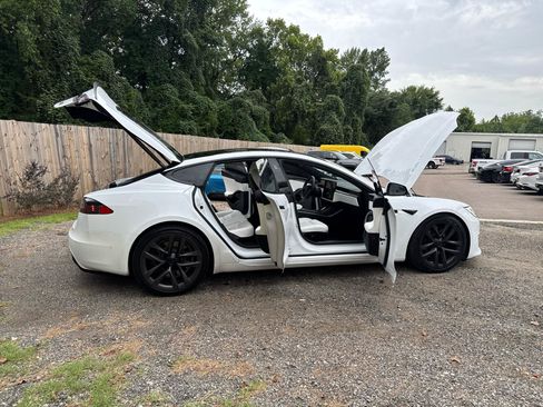 Used 2021 Tesla Model S Plaid AWD/4WD image 35