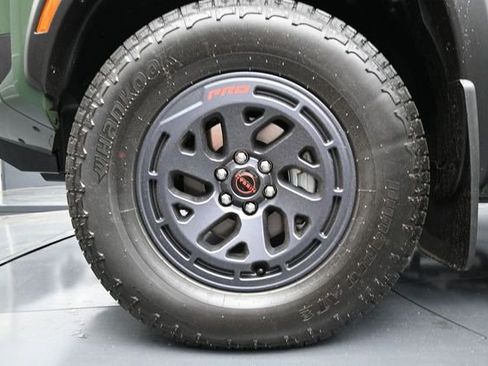 Used 2026 Nissan Frontier PRO-4X w/ Pro Premium Package AWD/4WD image 9