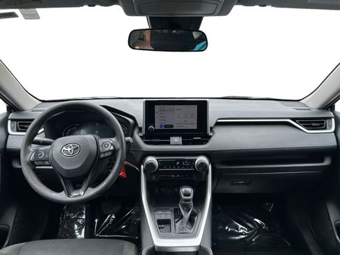 Used 2023 Toyota RAV4 LE FWD image 11
