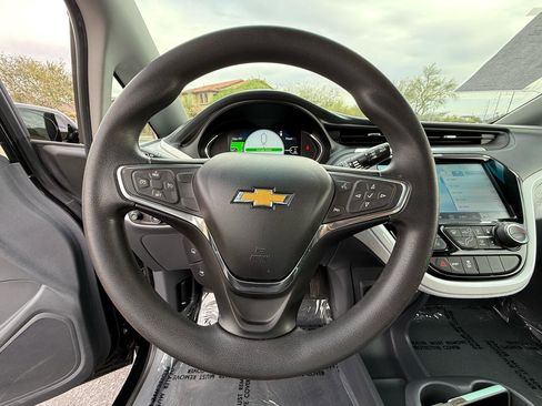 Used 2019 Chevrolet Bolt LT image 18