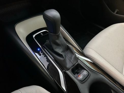 Certified 2022 Toyota Corolla LE image 25