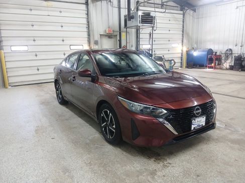 Used 2024 Nissan Sentra SV image 5