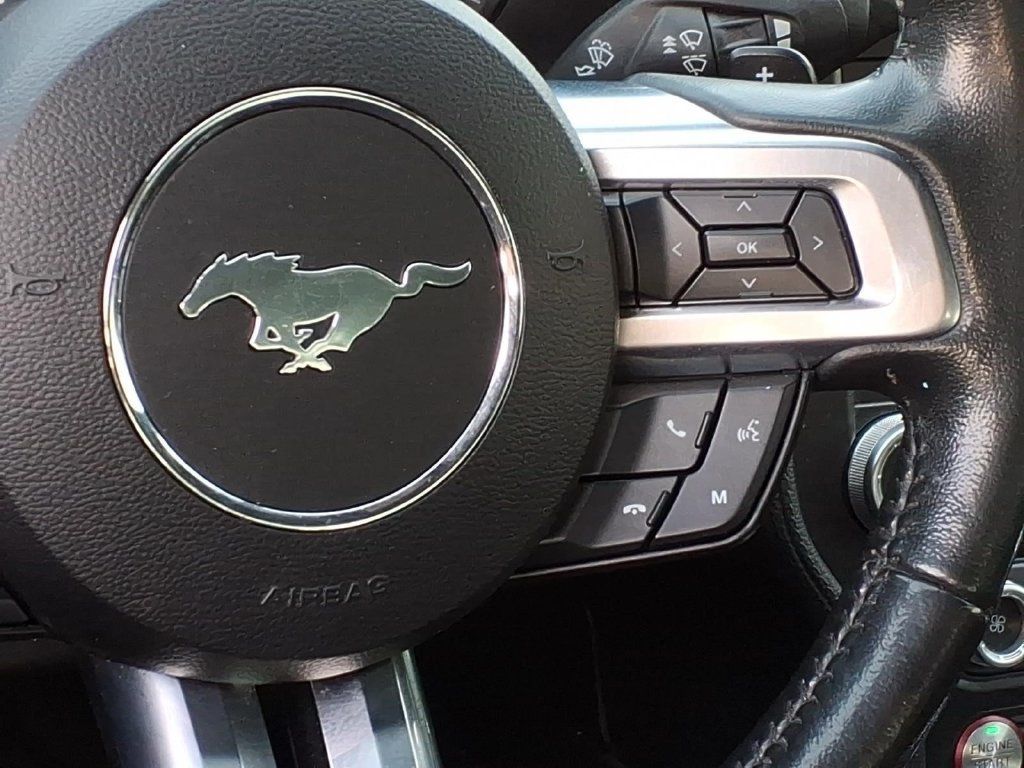 Used 2020 Ford Mustang Coupe RWD image 12