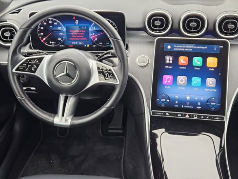 Used 2025 Mercedes-Benz C 300 Sedan image 27