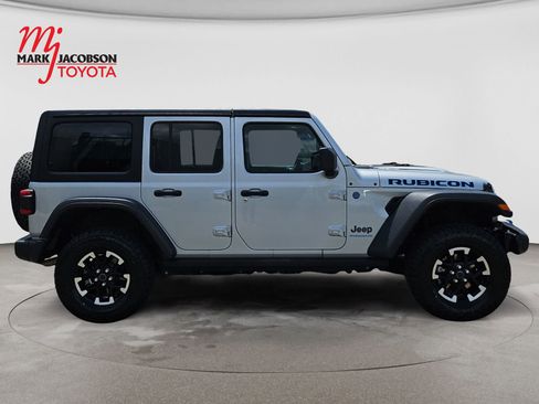 Used 2024 Jeep Wrangler Unlimited Rubicon 4xe AWD/4WD image 4