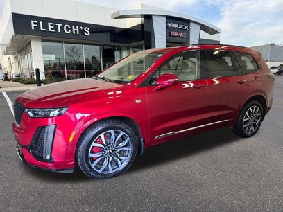 Used 2022 Cadillac XT6 Sport w/ Platinum Package