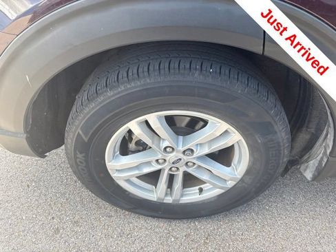 Used 2022 Ford Explorer XLT w/ Equipment Group 202A RWD image 16