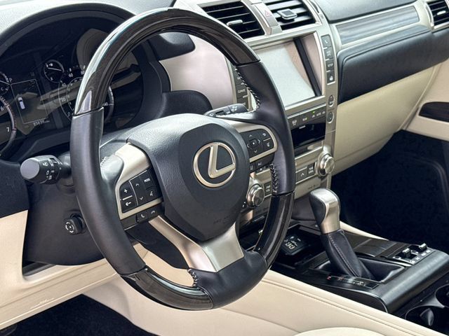 Used 2020 Lexus GX 460 Premium w/ Premium Package AWD/4WD image 18