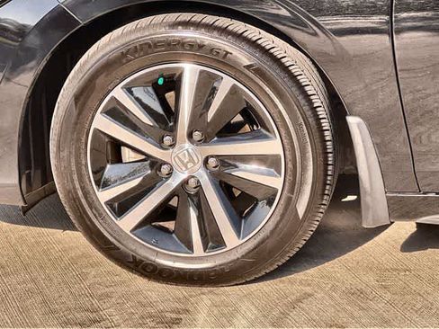 Used 2022 Honda Civic LX image 9