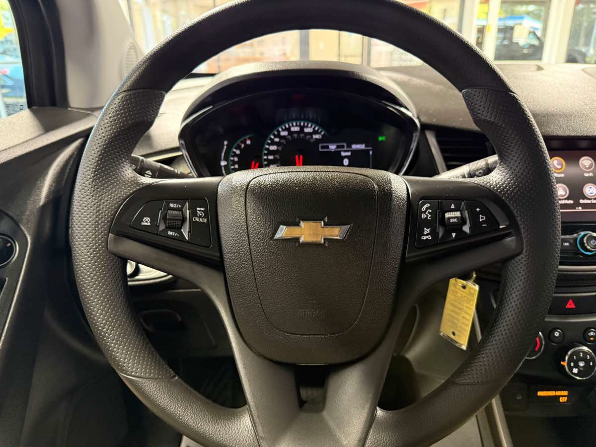 Used 2020 Chevrolet Trax LT AWD/4WD image 8