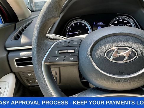 Used 2023 Hyundai Sonata SE w/ Winter Weather Package FWD image 11