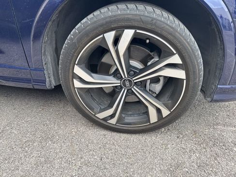 Used 2024 Audi Q3 2.0T Premium Plus image 3