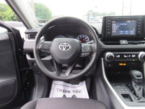 Used 2019 Toyota RAV4 XLE w/ All Weather Liner Package AWD/4WD image 18
