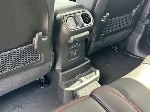 New 2026 Jeep Wrangler Unlimited Rubicon image 19