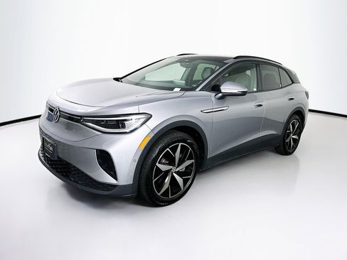 Used 2023 Volkswagen ID.4 S image 3