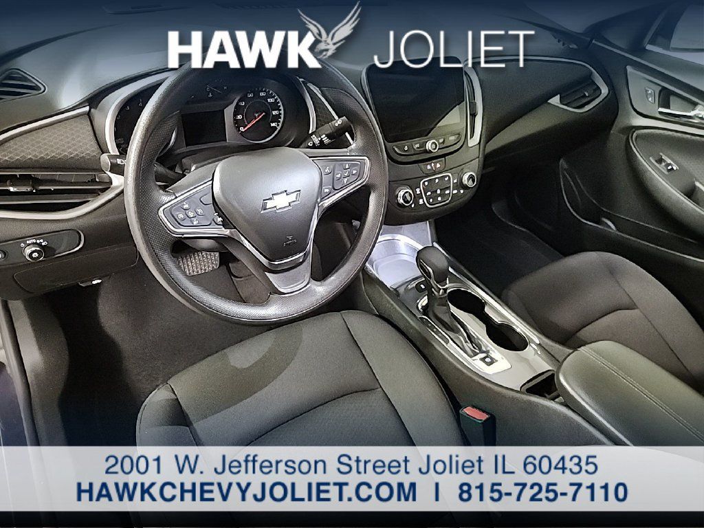 Used 2025 Chevrolet Malibu LT FWD image 13