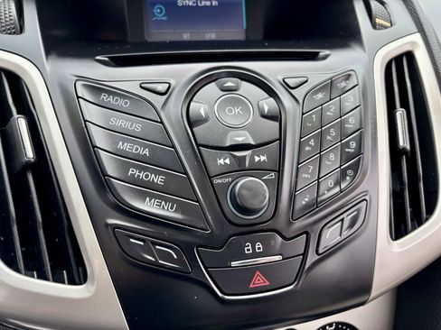 Used 2014 Ford Focus SE FWD image 33