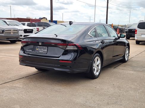 Used 2024 Honda Accord LX image 6