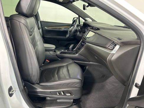 Used 2021 Cadillac XT5 Premium Luxury w/ Platinum Package AWD/4WD image 27