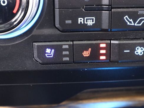 Used 2019 Ford F150 Lariat w/ Equipment Group 502A Luxury image 35