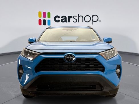 Used 2020 Toyota RAV4 XLE w/ XLE Grade Weather Package AWD/4WD image 8