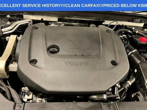 Used 2022 Volvo V90 B6 Cross Country image 31