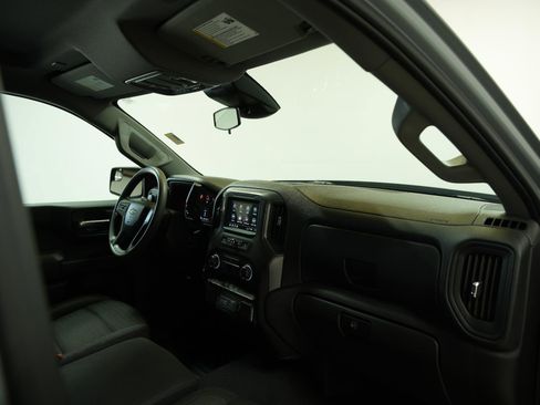 Used 2024 Chevrolet Silverado 1500 Custom AWD/4WD image 17