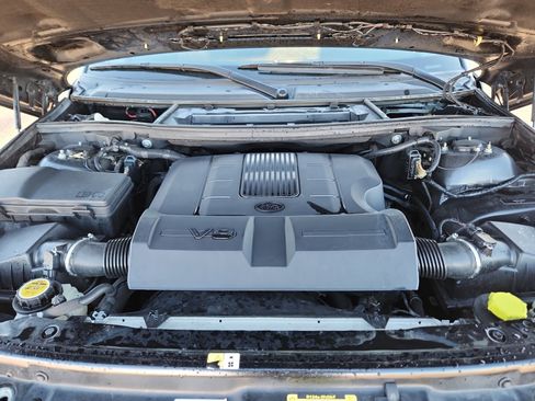 Used 2012 Land Rover Range Rover HSE image 22