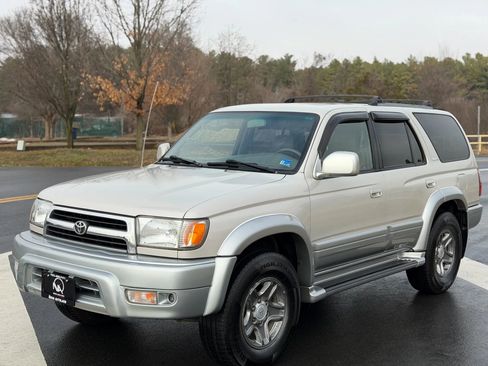 Used 2000 Toyota 4Runner Limited image 4