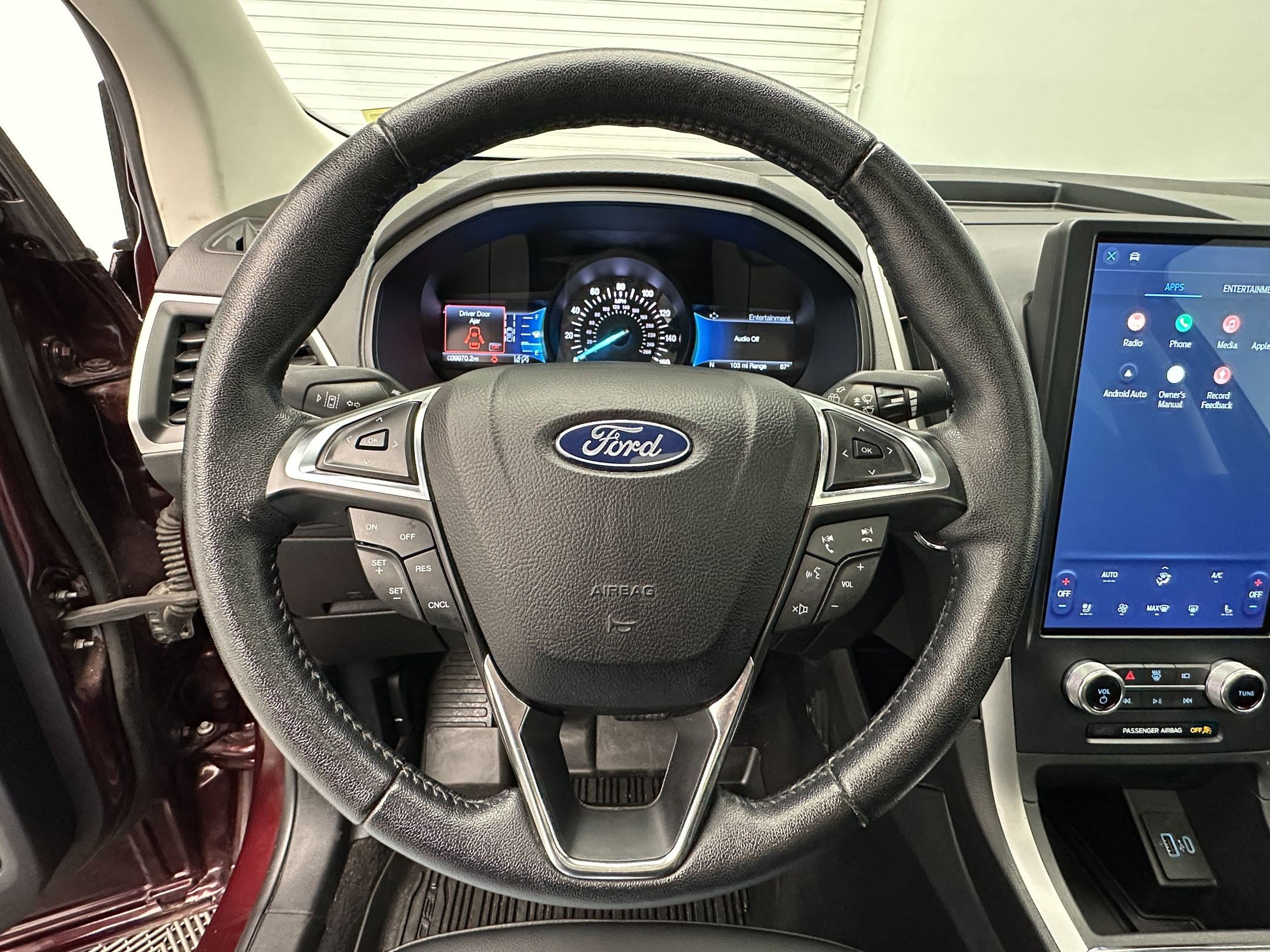 Used 2022 Ford Edge SEL w/ Convenience Package AWD/4WD image 11