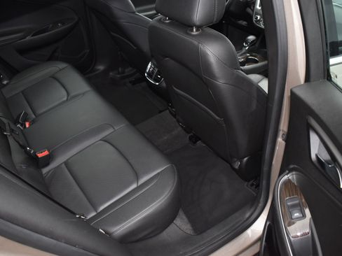 Used 2024 Chevrolet Malibu LT image 10