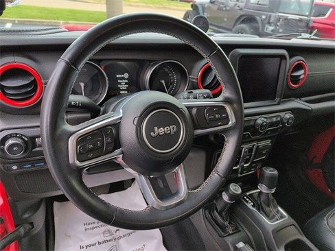 Used 2022 Jeep Wrangler Unlimited Sahara image 15