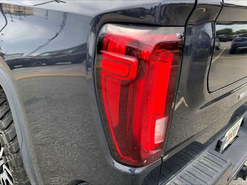 Used 2024 GMC Sierra 1500 AT4 w/ Technology Package AWD/4WD image 28