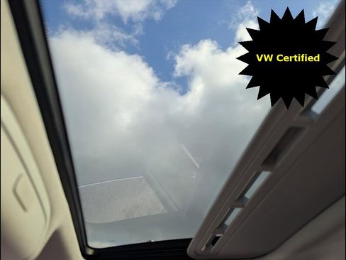 Certified 2022 Volkswagen Passat 2.0T image 20