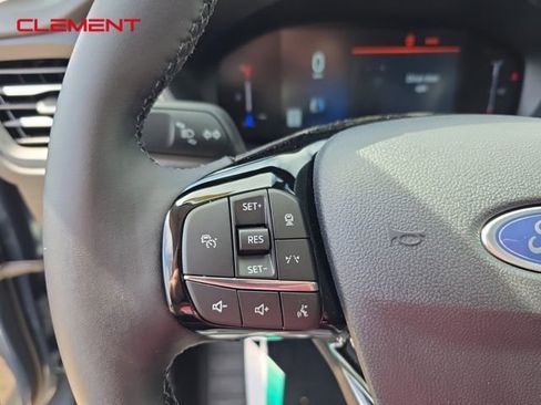 New 2025 Ford Escape SE image 11