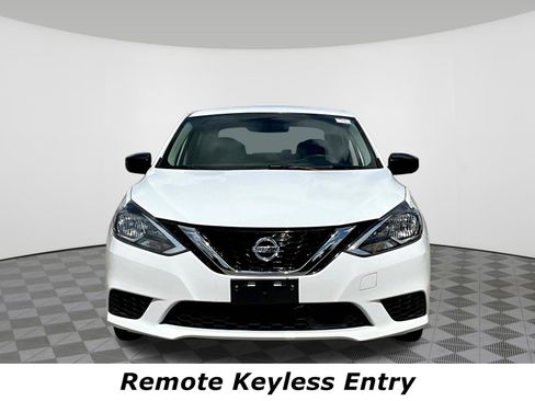Used 2018 Nissan Sentra S w/ S Midnight Style Package FWD image 2