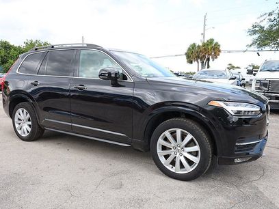 Used 2016 Volvo XC90 T6 Momentum w/ Momentum Plus Package