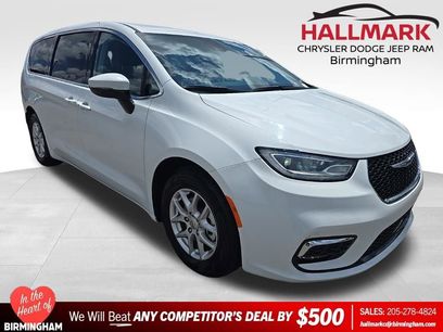 Used 2023 Chrysler Pacifica Touring-L