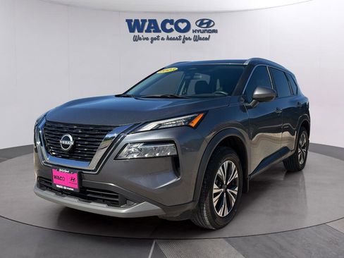 Used 2023 Nissan Rogue SV w/ SV Premium Package image 3