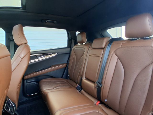 Used 2023 Lincoln Nautilus Reserve AWD/4WD image 26