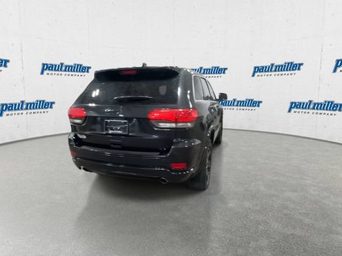 Used 2015 Jeep Grand Cherokee Altitude AWD/4WD image 10