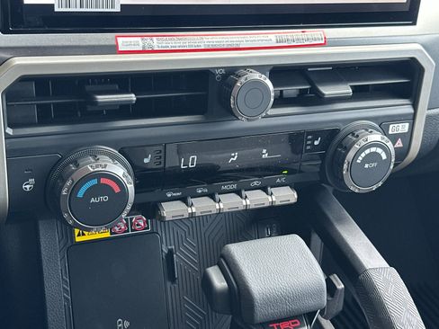 New 2026 Toyota Tacoma TRD Off-Road AWD/4WD image 18