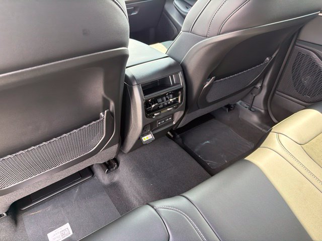 New 2026 Jeep Grand Cherokee Altitude AWD/4WD image 8
