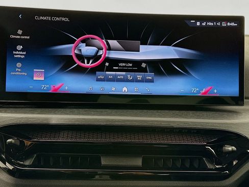 New 2026 BMW 330i Sedan w/ M Sport Package image 14