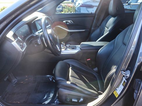 Used 2022 BMW 330i Sedan w/ Driving Assistance Package image 17