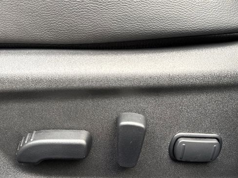 Used 2022 Nissan Sentra SR w/ SR Premium Package image 13