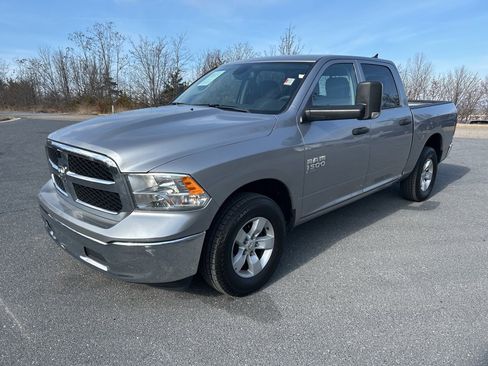 Used 2023 RAM 1500 Classic SLT w/ Trailer & Traction Group image 4